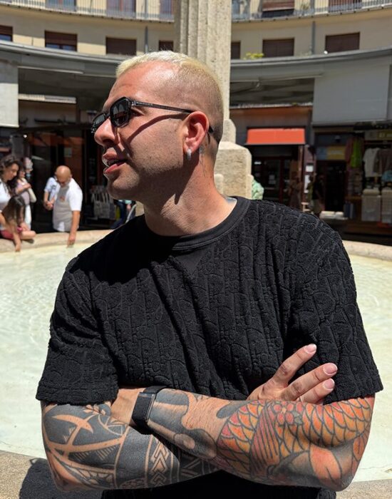 HOW--MAYLER-LOOKS-IN-THE-REAL-LIFE-24